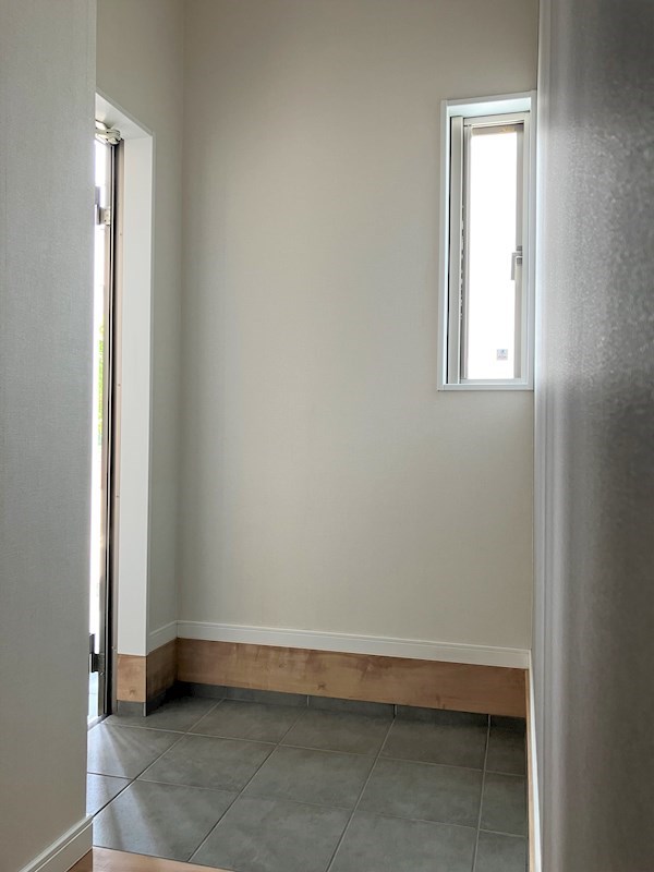 メゾン・ド・サローネ 玄関