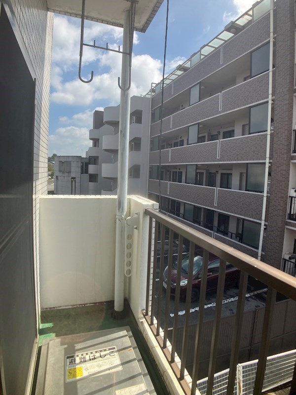 戸祭ハイツ ベランダ