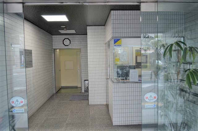 高智穂ビル 玄関