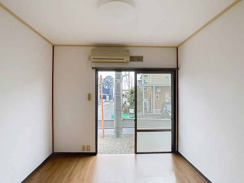 挟又ハイツ C リビング