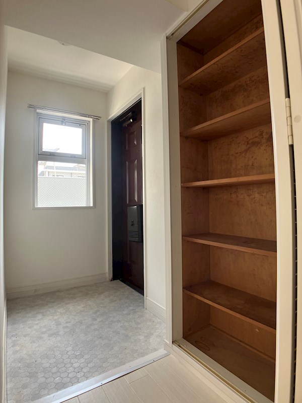 ROSE TOWER 元今泉 玄関