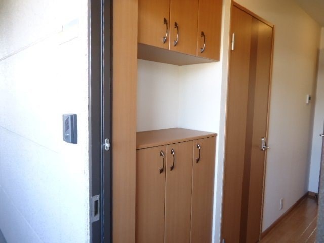 ルミエール 玄関