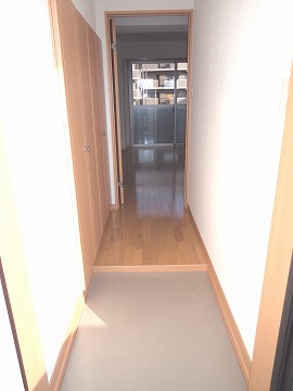 シャングリラ今泉  玄関