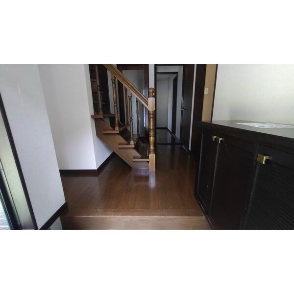 立伏町一戸建 玄関