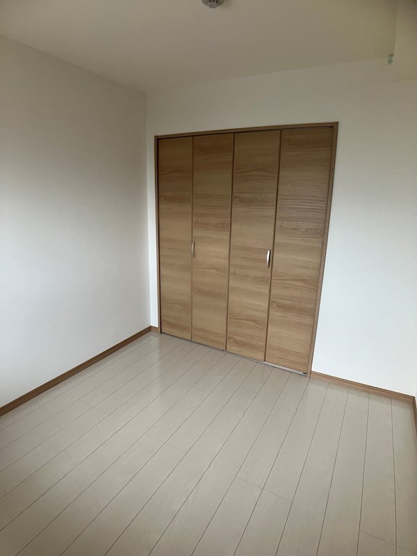 Base ベッドルーム