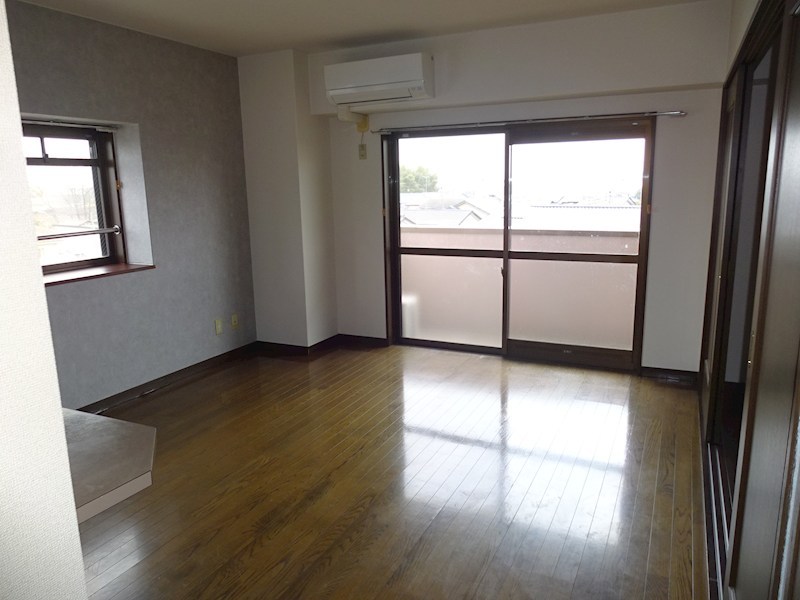 グローバル小山  リビング