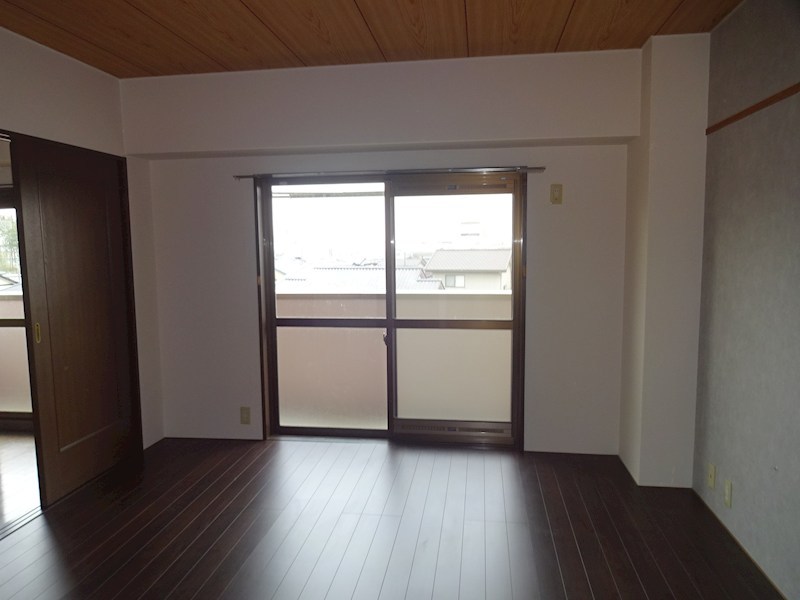 グローバル小山  ベッドルーム