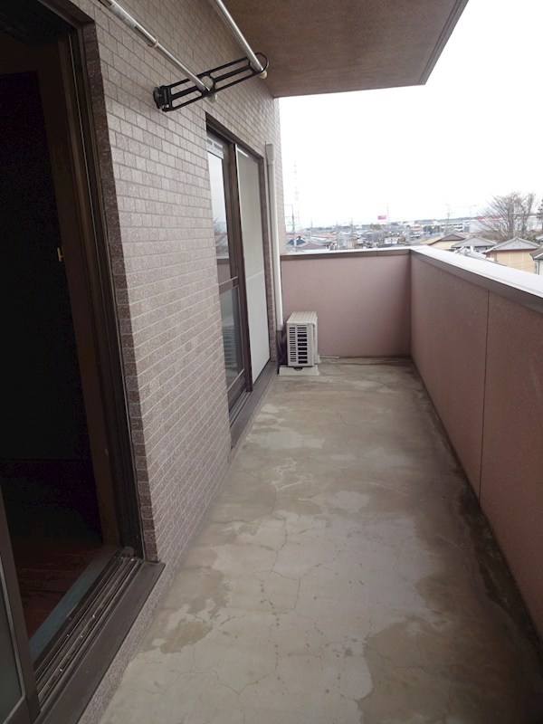 グローバル小山  ベランダ