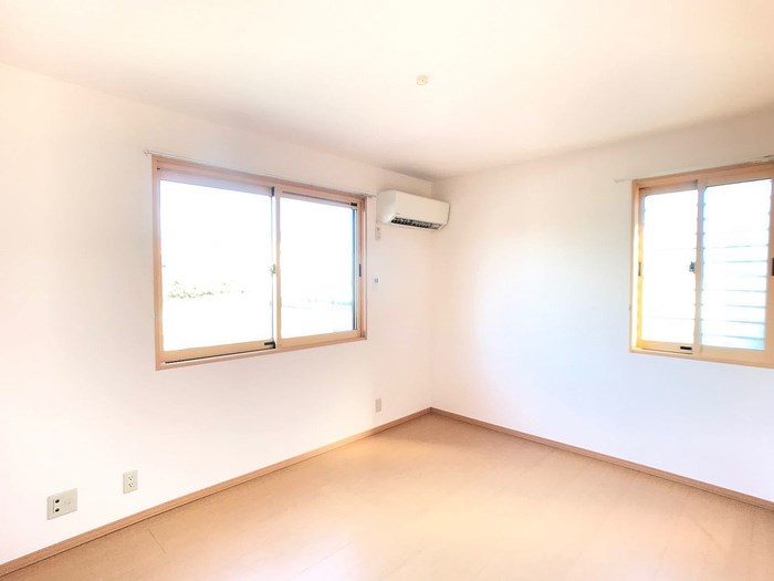 フラワーレジデンスリレントB ベッドルーム