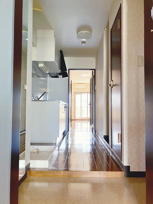 クロワサンス 玄関