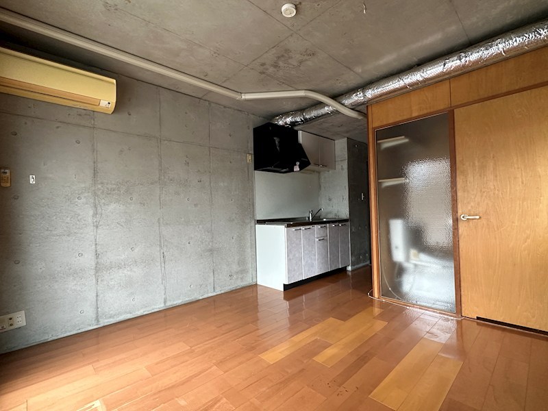 コスモス翔東今泉 リビング