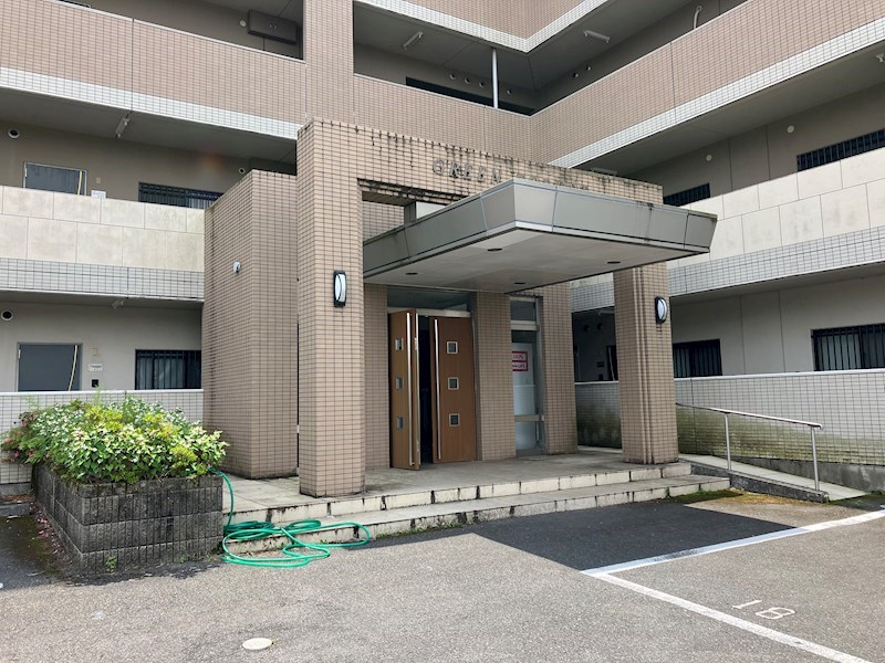 GREEN FOREST エントランス