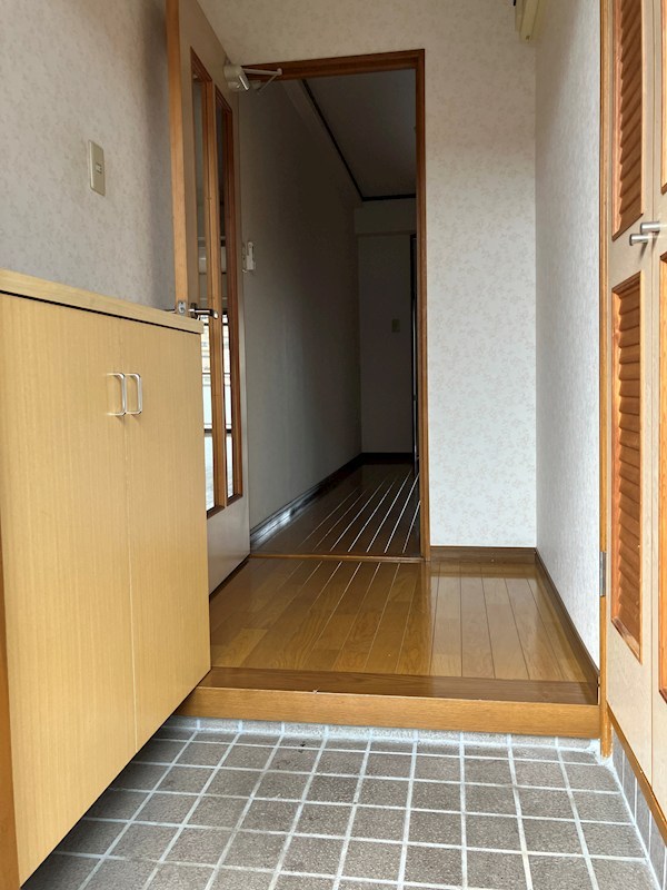 ブランルージュ元今泉 玄関