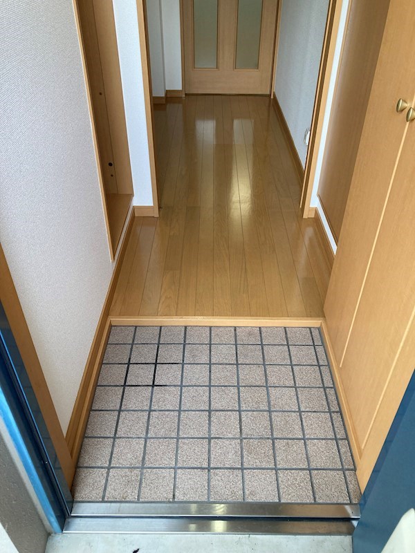 グリーンシャトリエⅡ  玄関