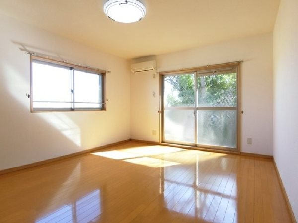 グリーンシャトリエⅡ  リビング