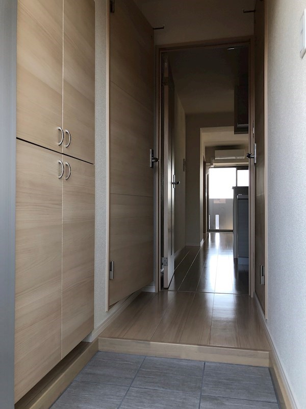 グランバロン宇都宮 玄関