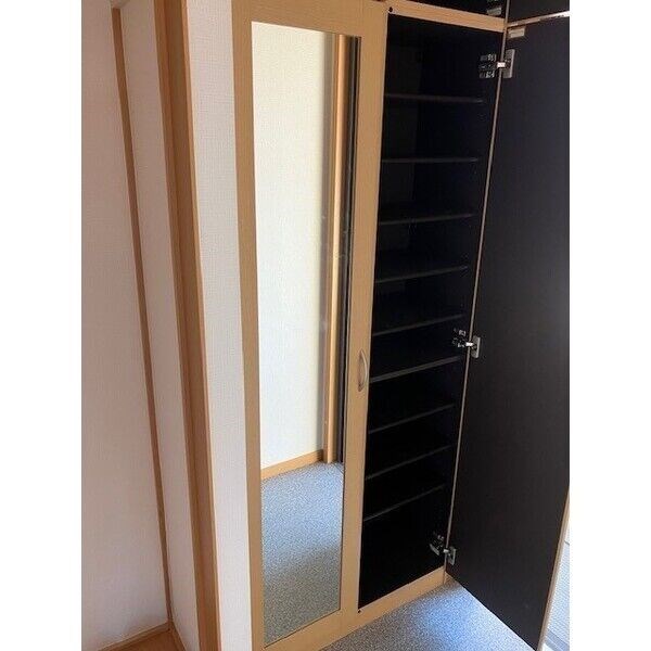 グリーンハイツ博東 玄関