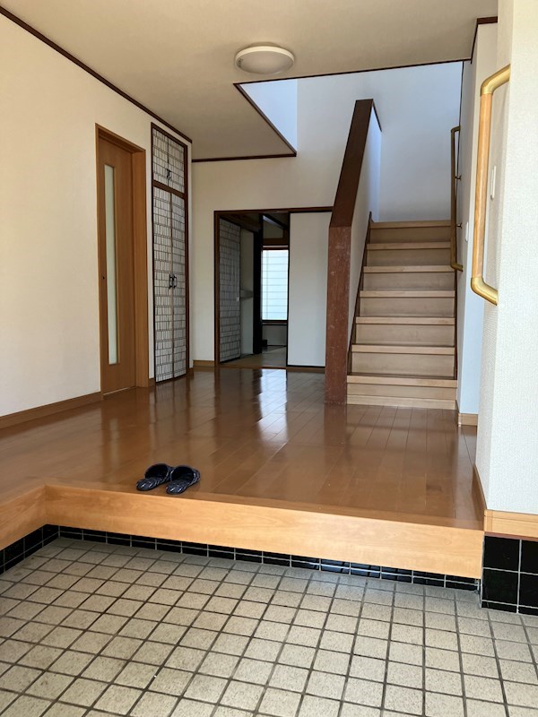 犬塚戸建て 玄関