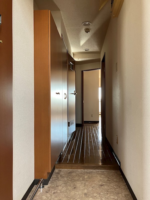 クロワサンス 玄関