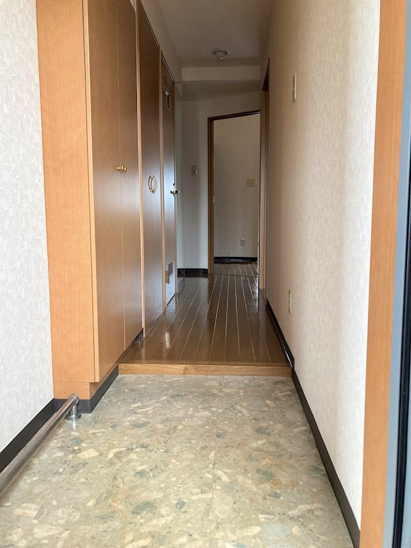 クロワサンス 玄関