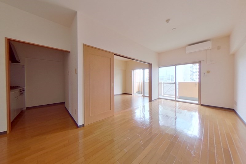 クロワサンス リビング