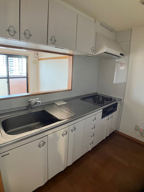 ファーストアベニュー キッチン