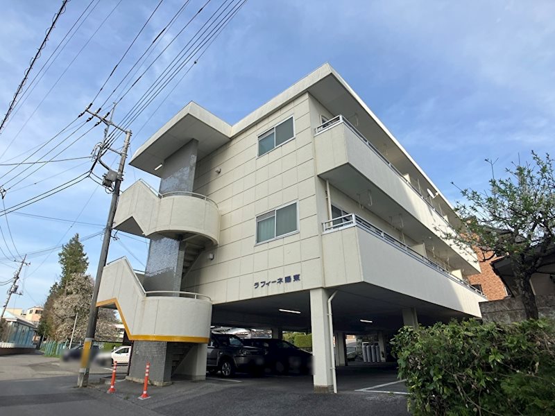 ラフィーネ陽東 303号室 外観
