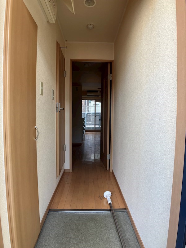 西壱番館tei 玄関