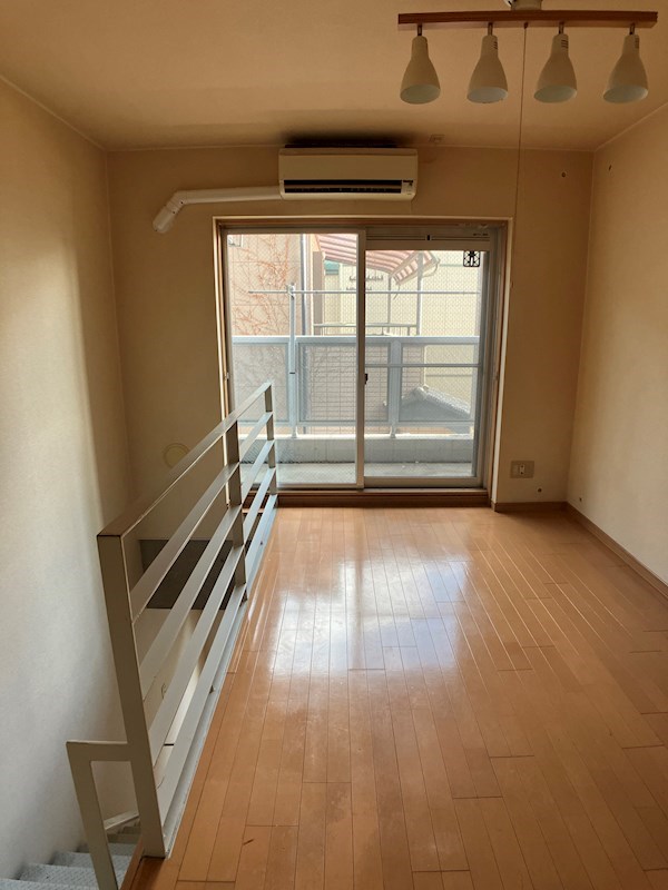 西壱番館tei リビング