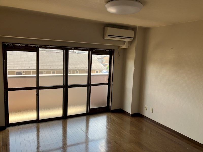 グローバル小山  リビング