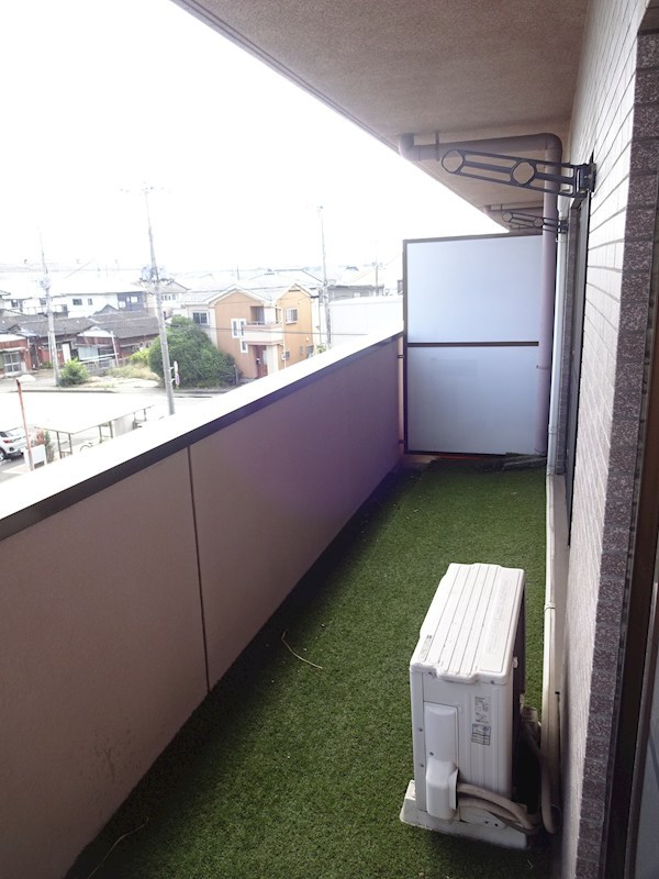 グローバル小山  ベランダ