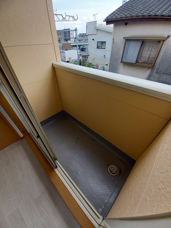 宿郷5丁目貸家 ベランダ