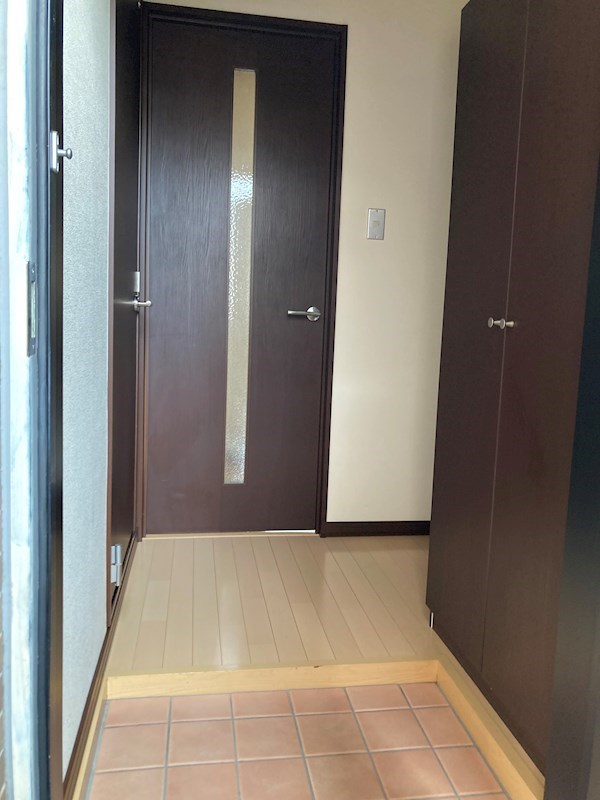 モア クレドール 玄関