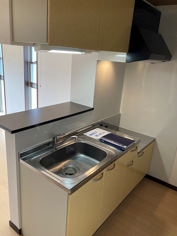 モア クレドール キッチン