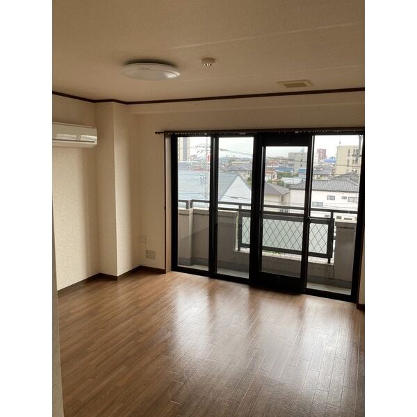 アーバンコートＫ リビング