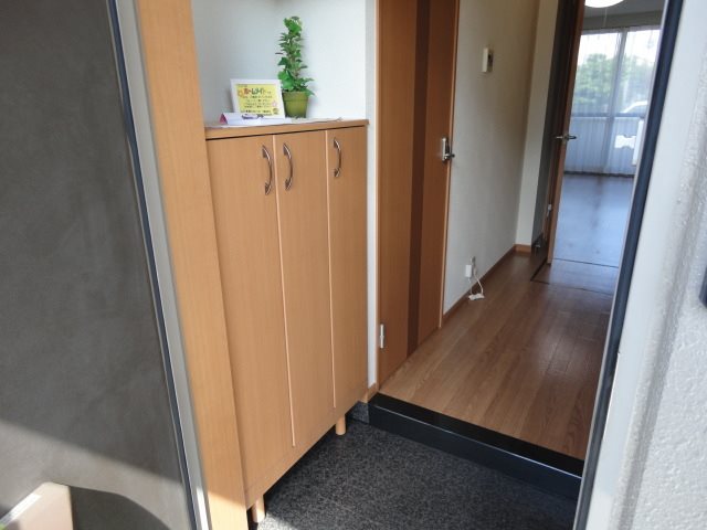 シェルル・レジデンス 玄関