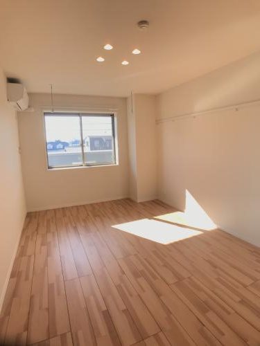 アレンヌ  ベッドルーム