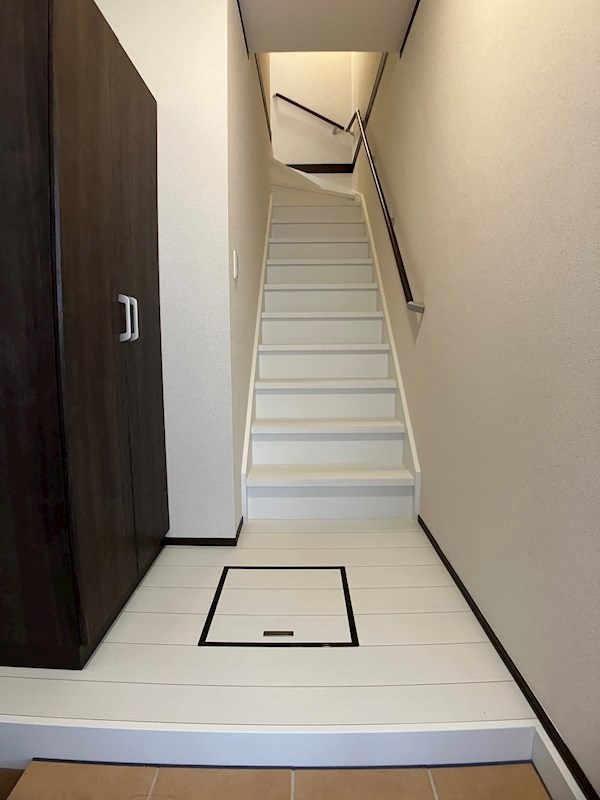 わかまつM1 玄関