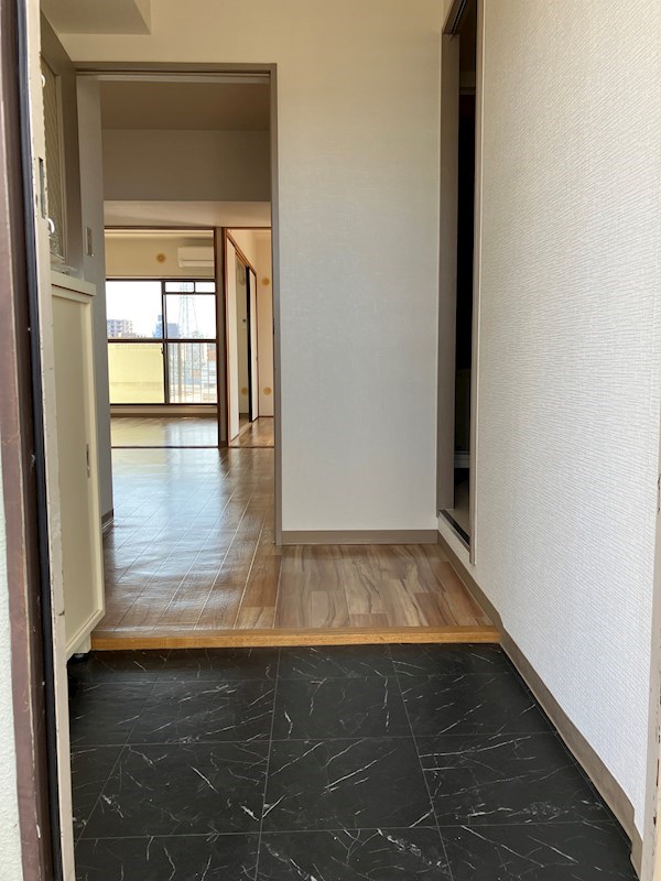 ハーモニー元今泉 玄関