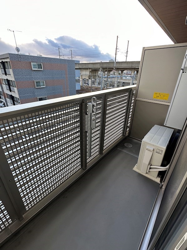 CLASSEUM元今泉 ベランダ