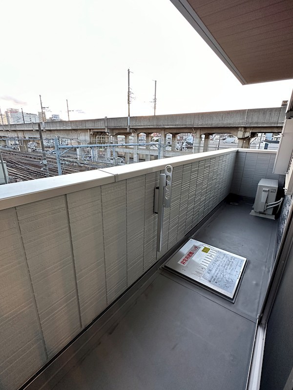 CLASSEUM元今泉 ベランダ