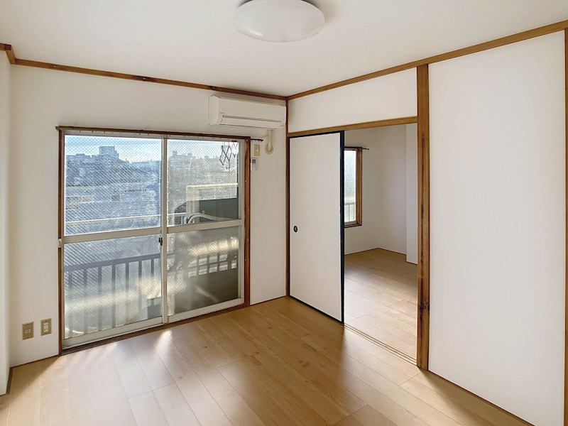 エムジャパンコーポ リビング