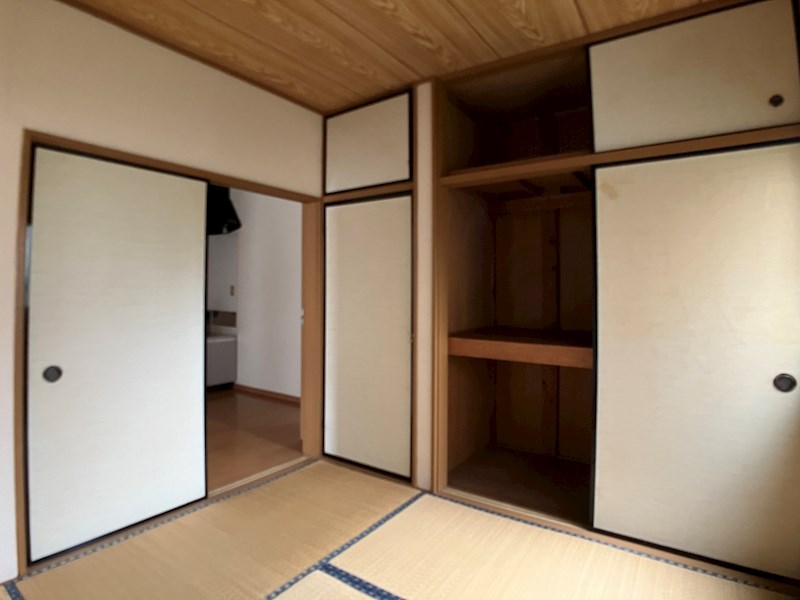エステートハイツ 収納