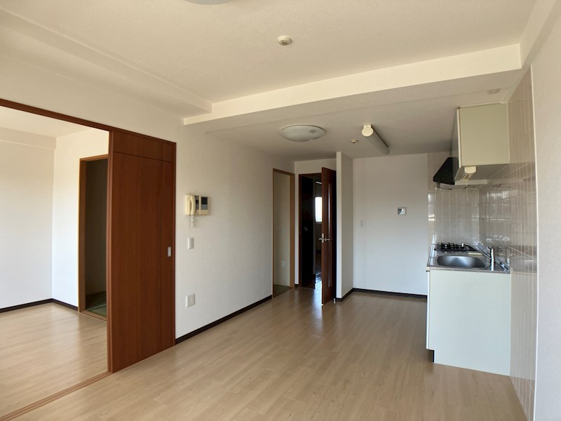 元今泉レジデンス リビング