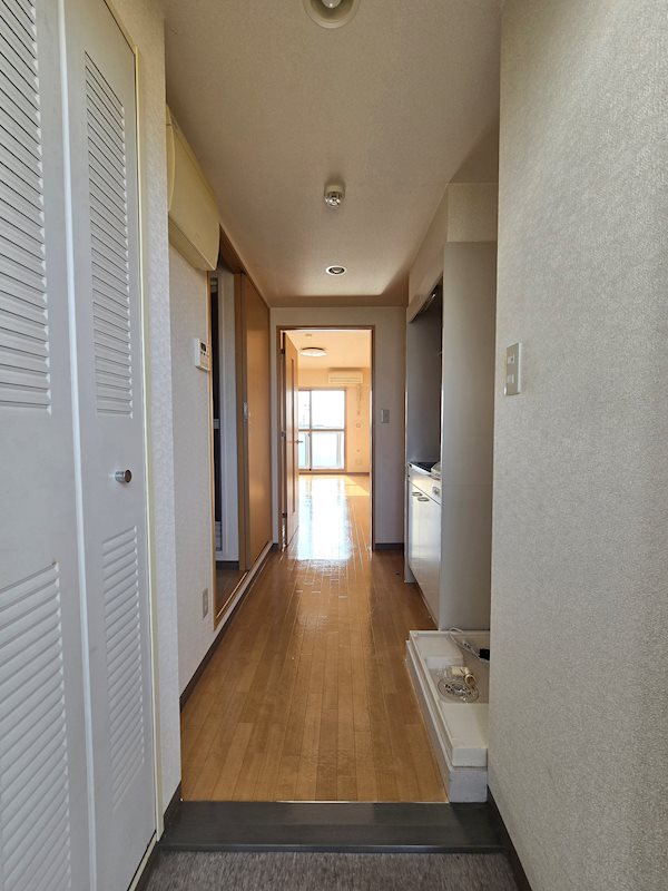 アド・ウイスティリア 玄関