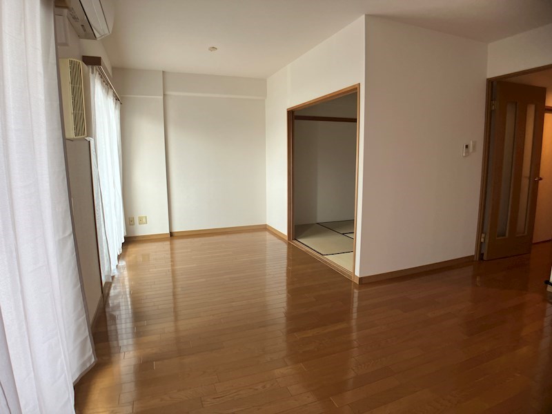 ザ・ミレニアムレジデンス リビング