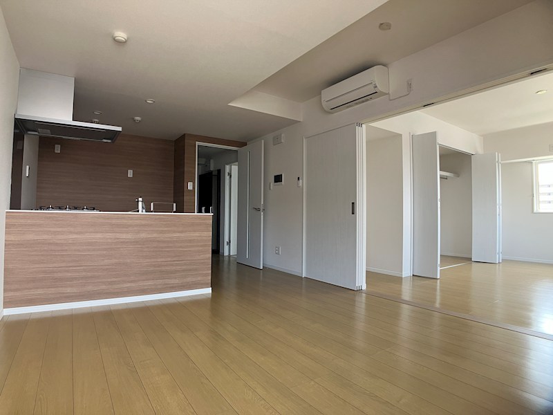 グランパセオ元今泉 リビング