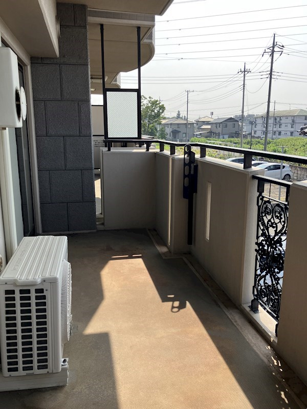 ザ・ミレニアムレジデンス ベランダ