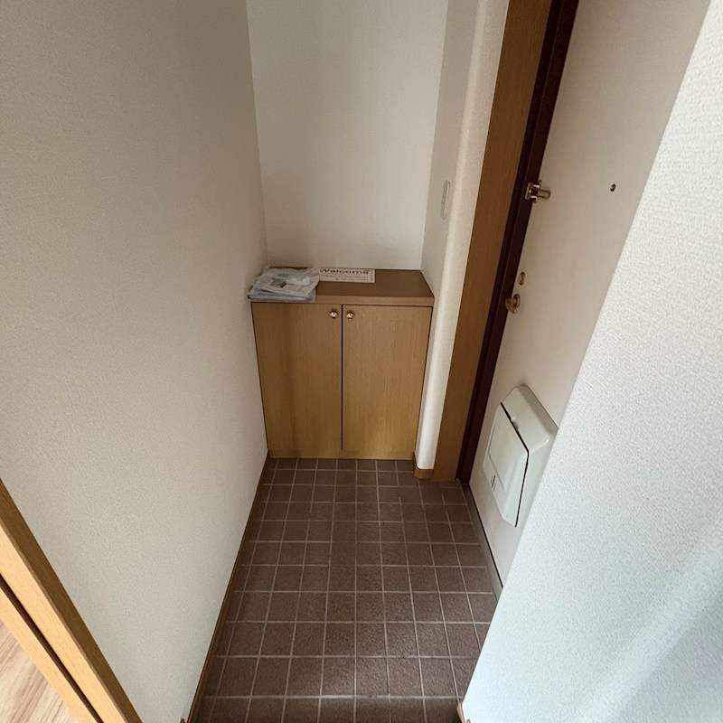 エステートハイツ  玄関