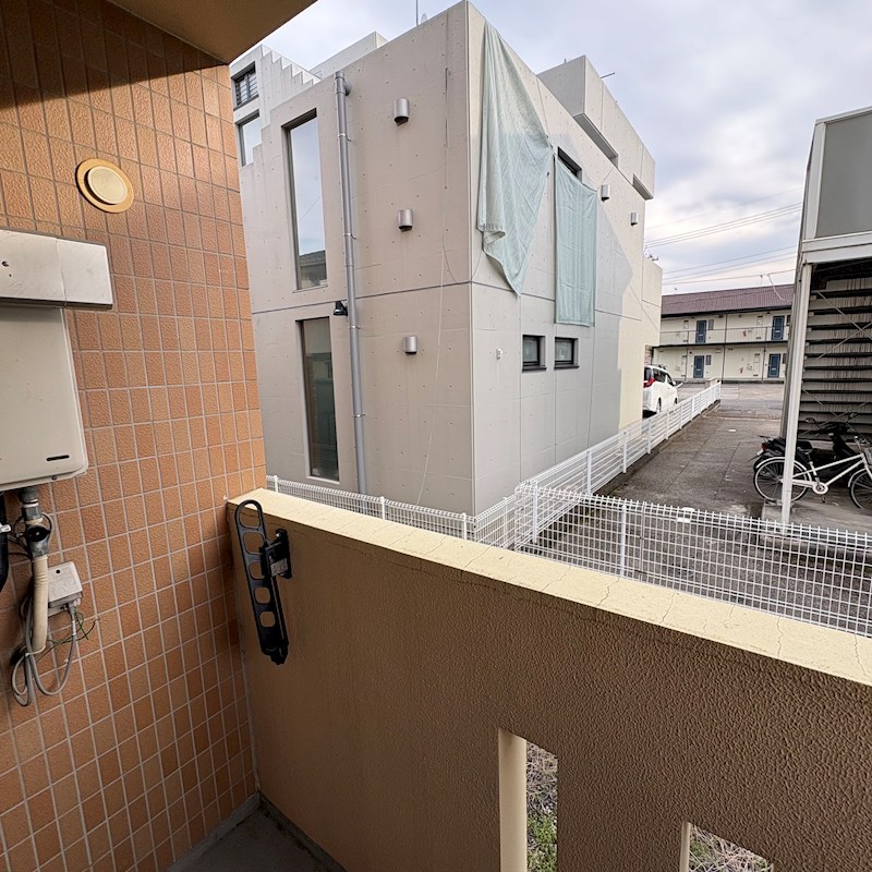 エステートハイツ  ベランダ